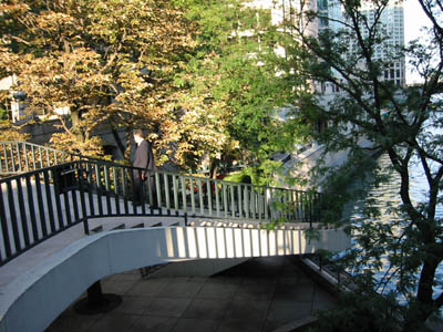 100-0059_IMG