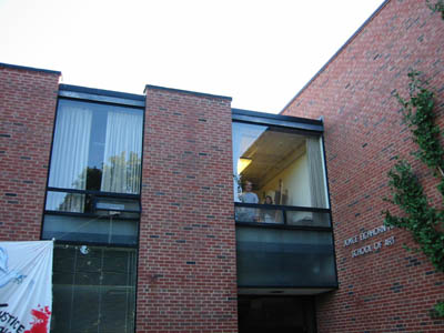 105-0523_IMG