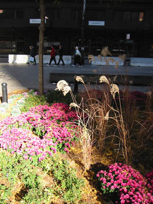 107-0745_IMG