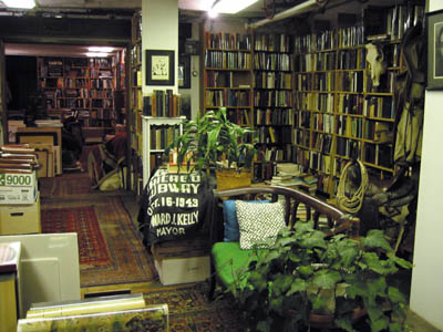 110-1079_IMG